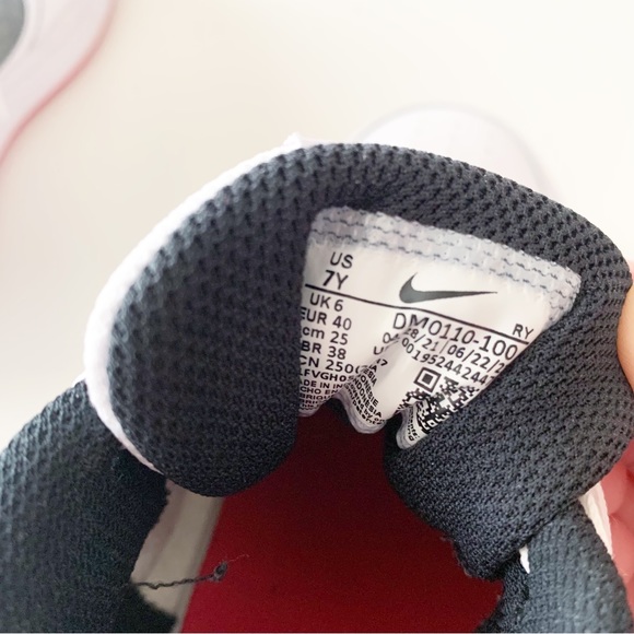 Nike Court Borough Low 2 SE (GS) 'White Very Berry' size 7Y - Picture 3 of 6